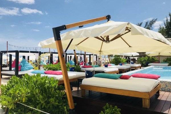 Aquamarina Suites
