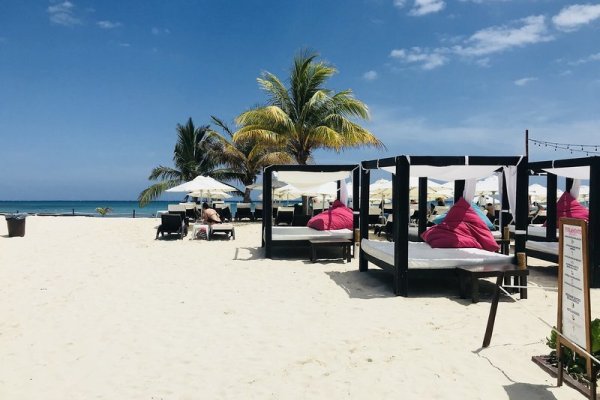 Aquamarina Suites