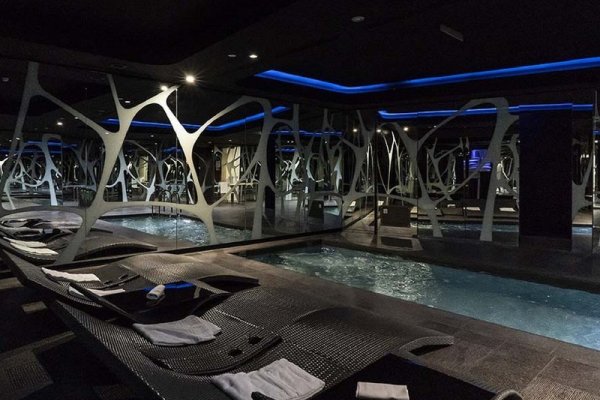 A Point Arezzo Park Hotel