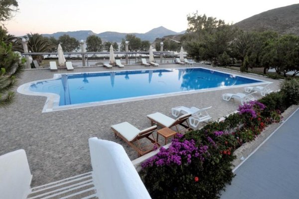 Lagada Beach Hotel
