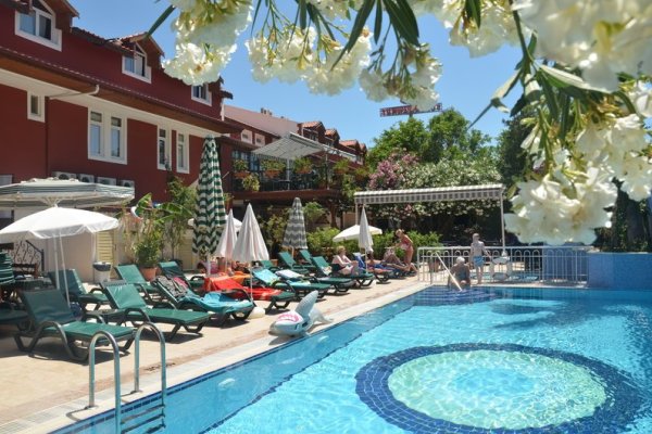 Tonoz Beach Hotel