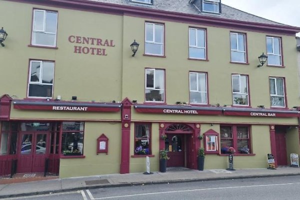 Central Hotel Donegal
