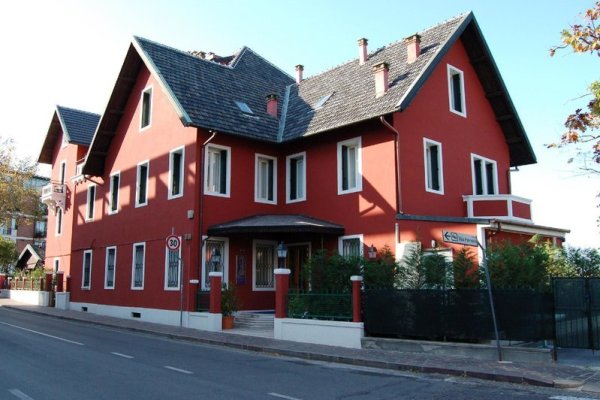 Villa Laguna