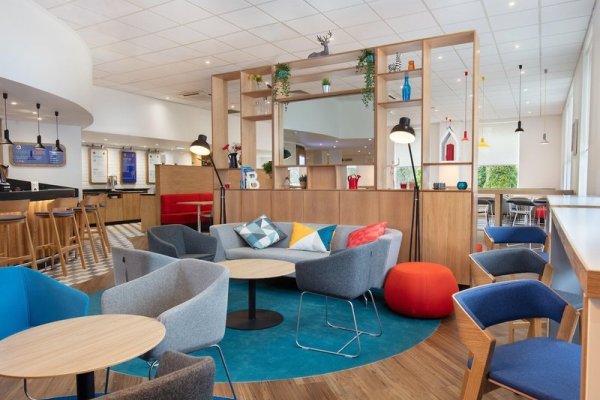 Holiday Inn Express Strathclyde Park M74, Jct.5