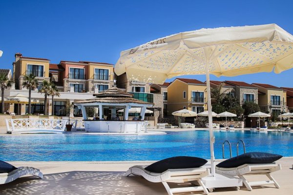Cocos The Club Solto