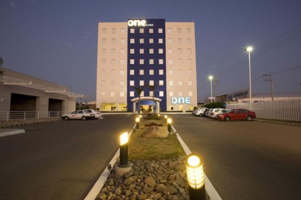 One Aguascalientes Sur