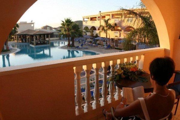 Zante Village