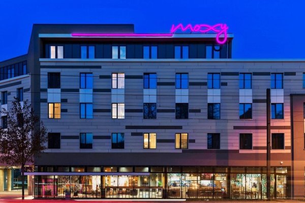 Moxy Düsseldorf Süd