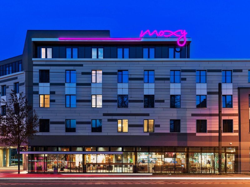 Moxy Düsseldorf Süd