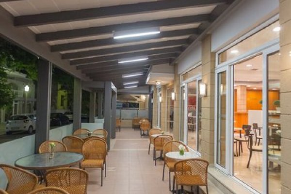 Astron Hotel