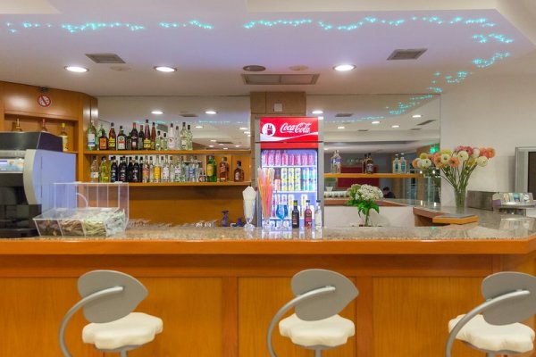Astron Hotel