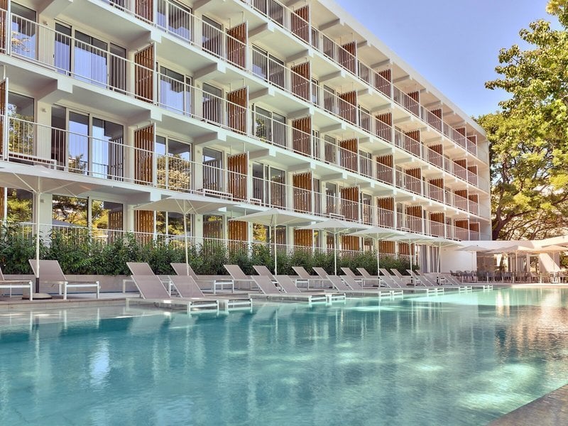 ibis Styles Golden Sands Roomer Hotel