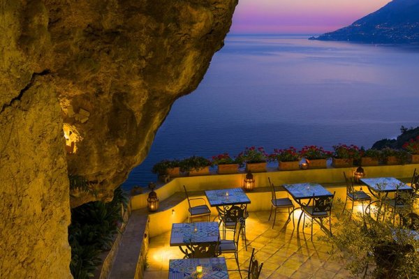 Badia Santa Maria de Olearia B&B