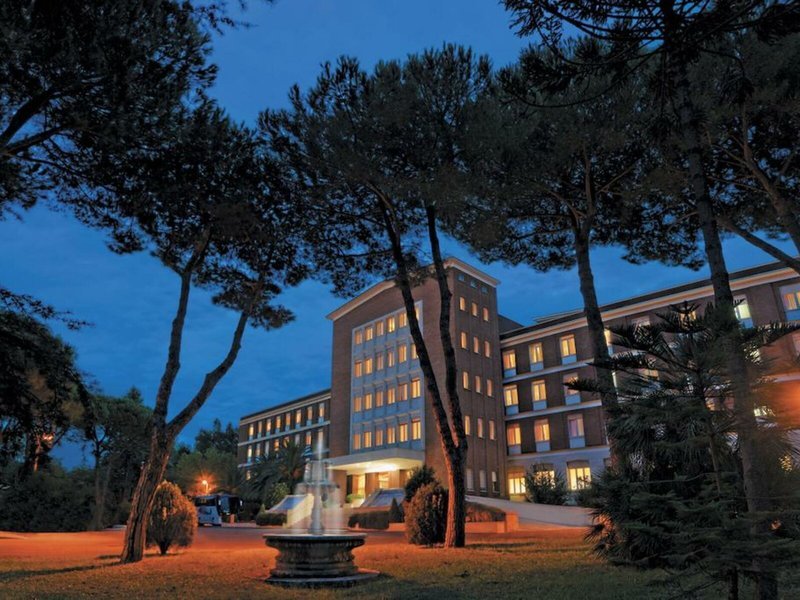 ELE Green Park Hotel Pamphili