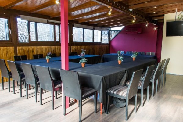 Hotel Suites Feria