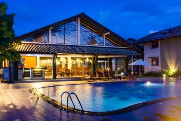 Kamili Beach Villa
