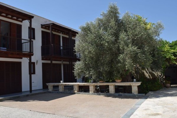 Lasa Heights Hotel