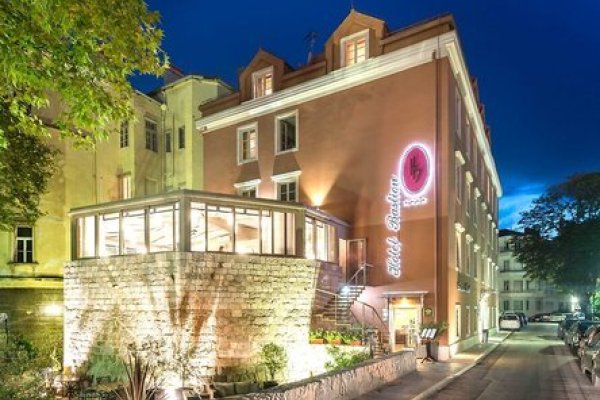 Hotel Bastion
