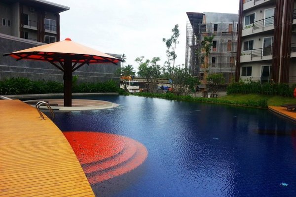 Replay Pool Villas