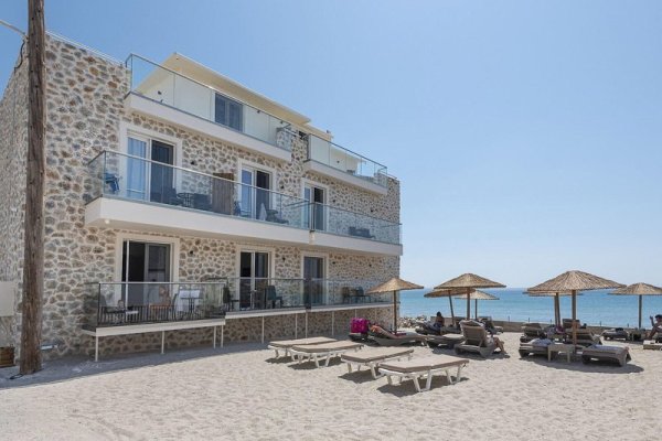 Kyma Rooms & Suites