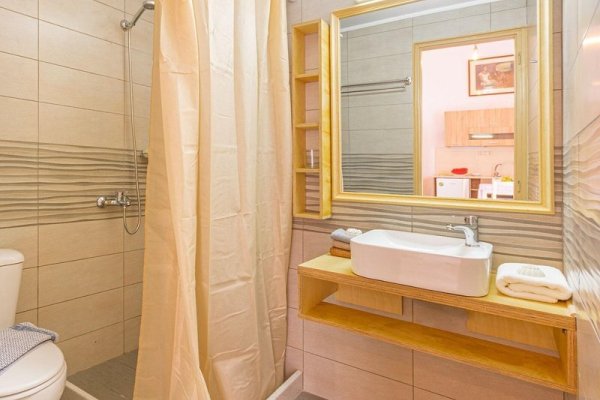 Happiness Apartments
