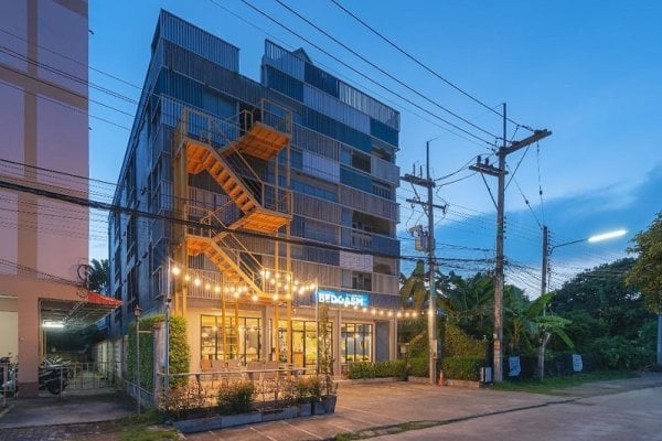 Bedgasm Poshtel X Cafe At Nimman