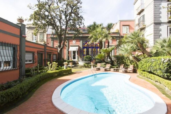 Hotel Costantinopoli 104