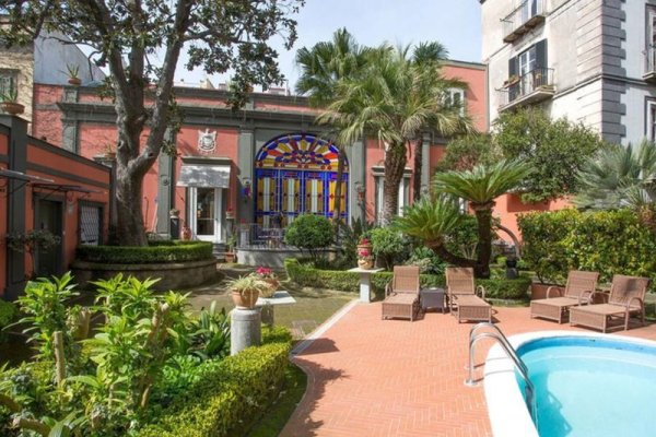 Hotel Costantinopoli 104