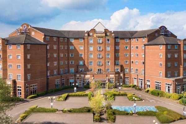 Doubletree By Hilton Hotel Dartford Bridge