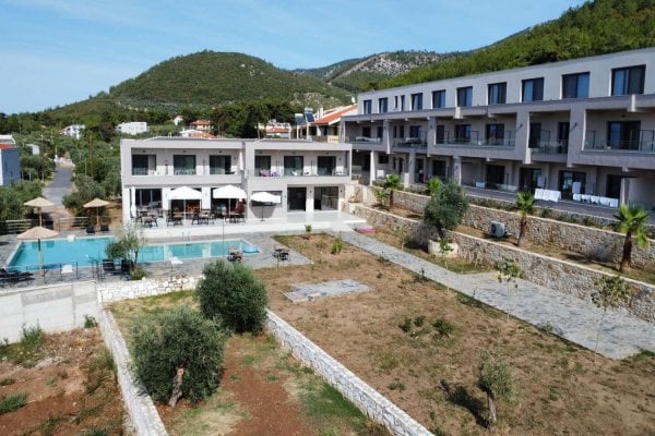 Amazing Rachoni Hotel
