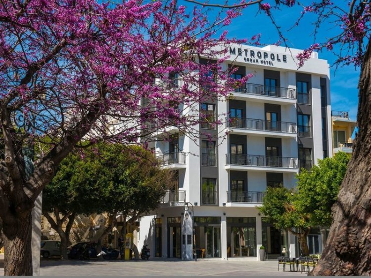 Metropole Urban Hotel