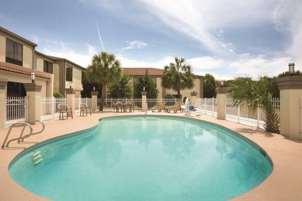 Park Inn by Radisson Albany