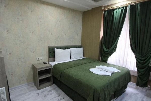 Kaya Madrid Hotel