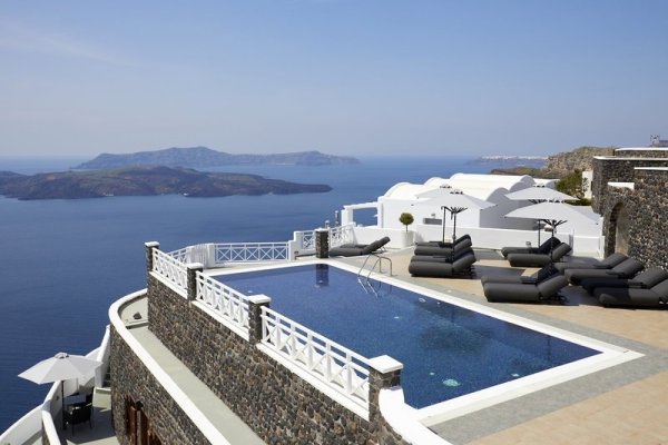Petit Palace Suites