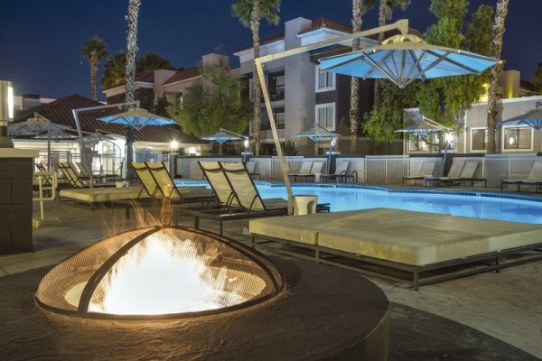 Desert Rose Resort