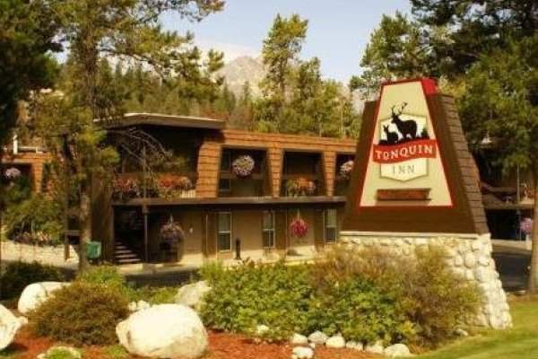 Tonquin Inn