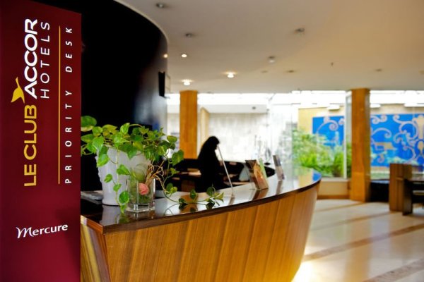 Mercure Roma West