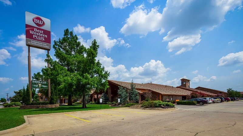 Best Western Plus Saddleback Inn & Conference Center