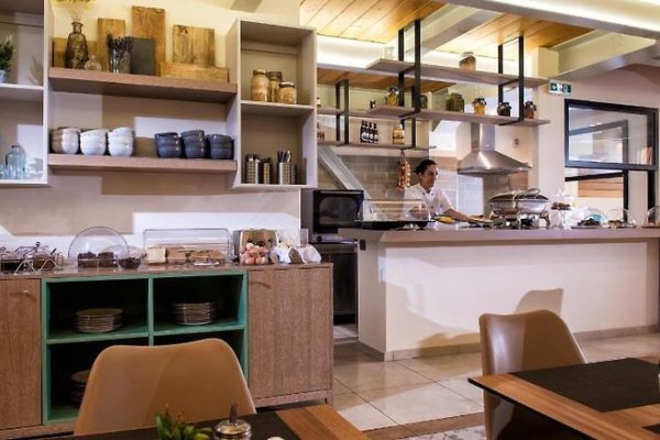 Infinity City Boutique Hotel
