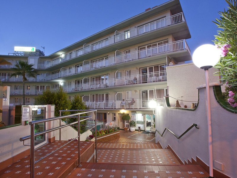 Ecuador Park Apartments