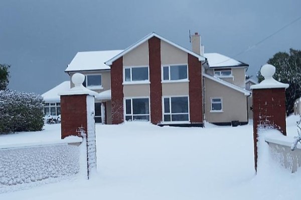 Tuskar House By The Sea