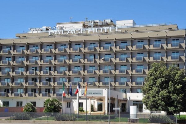 Palace Hotel