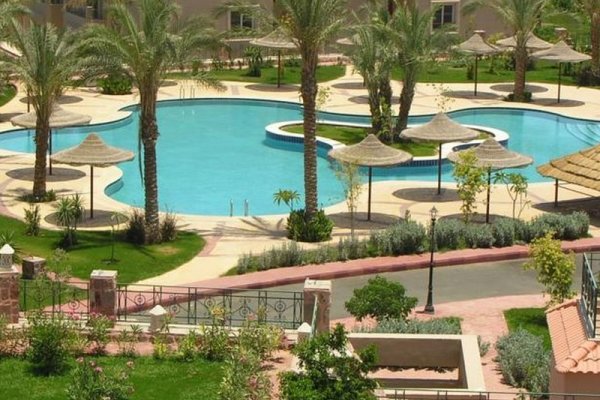 Flow Aqua Legends Resort Sahl Hasheesh