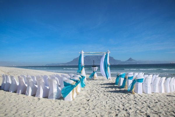 Dolphin Beach Hotel