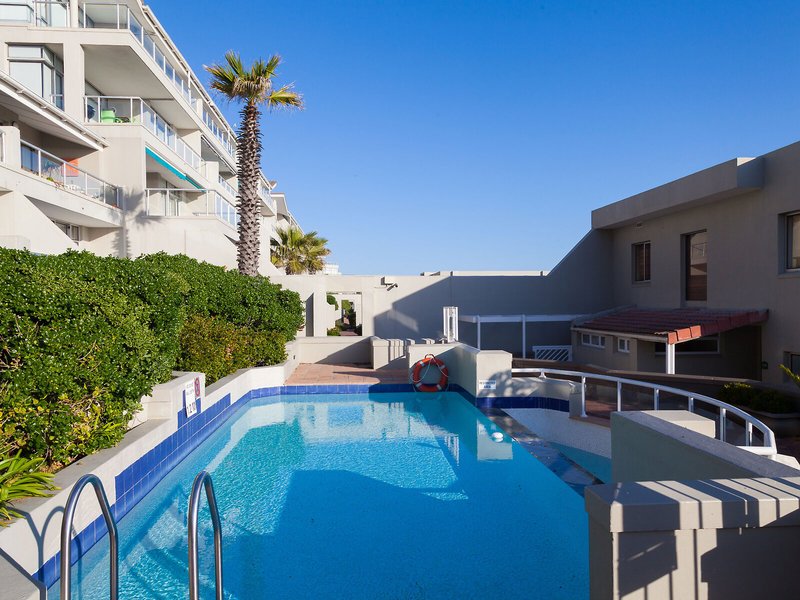 Dolphin Beach Hotel
