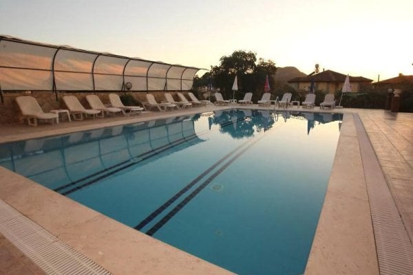 California Apart Hotel