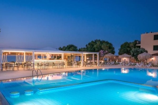Alexia Beach Hotel