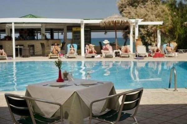 Alexia Beach Hotel