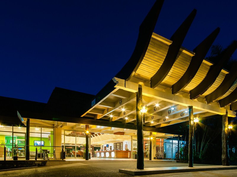 Tanoa International Hotel 