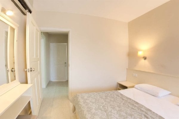 Blue Lagoon Delux Hotel